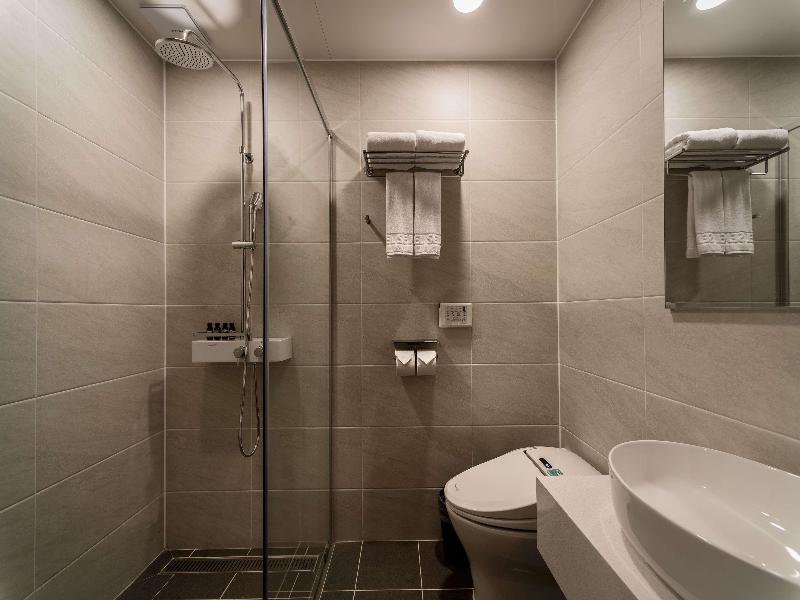 Best Western Plus Hotel Sejong image