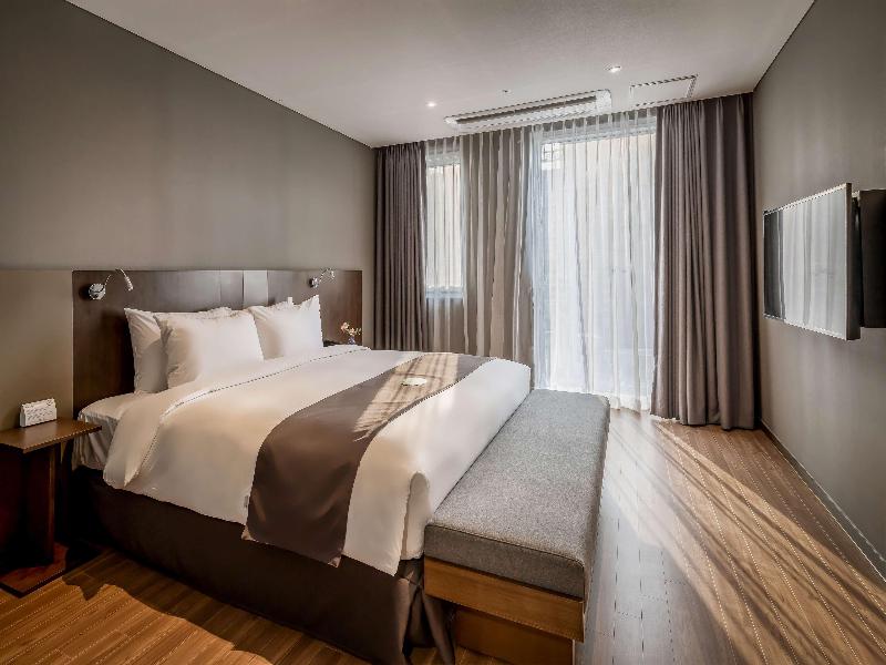 Best Western Plus Hotel Sejong image