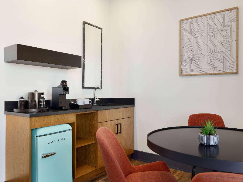 Origin Westminster a Wyndham Hotel image
