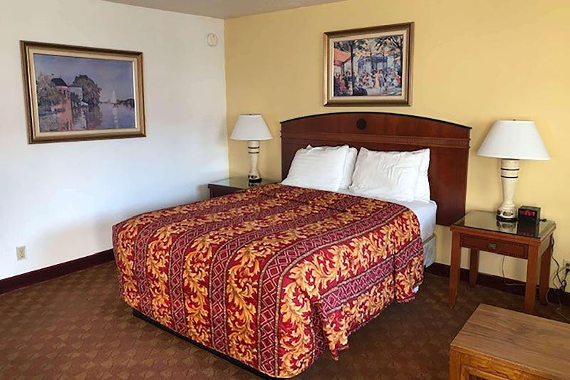Travelodge by Wyndham Florence image