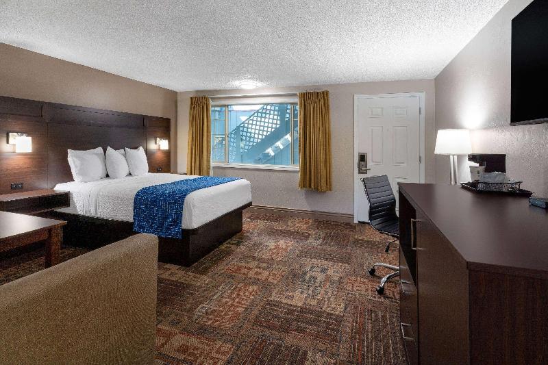 Travelodge by Wyndham Florence image