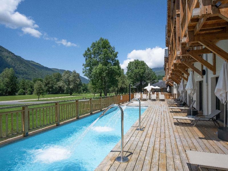 Mercure Peyragudes Loudenvielle Pyrenees image