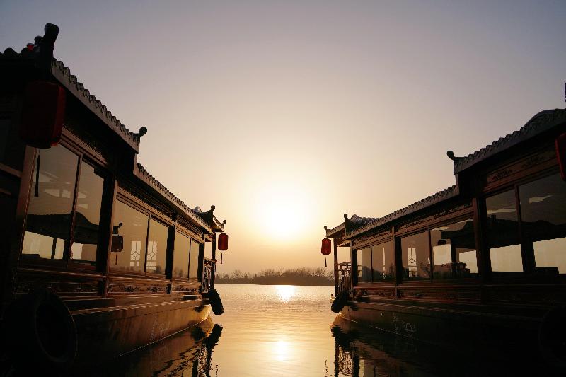 Holiday Inn Fuyang image