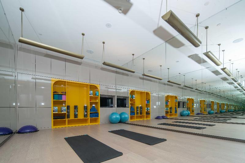 Holiday Inn Fuyang image