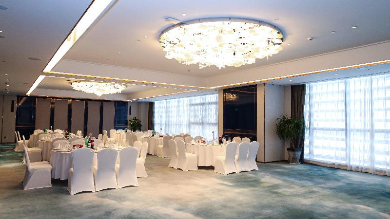 Holiday Inn Fuyang image