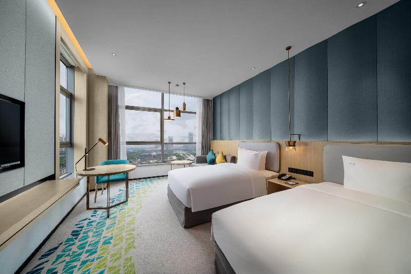 Holiday Inn Fuyang image