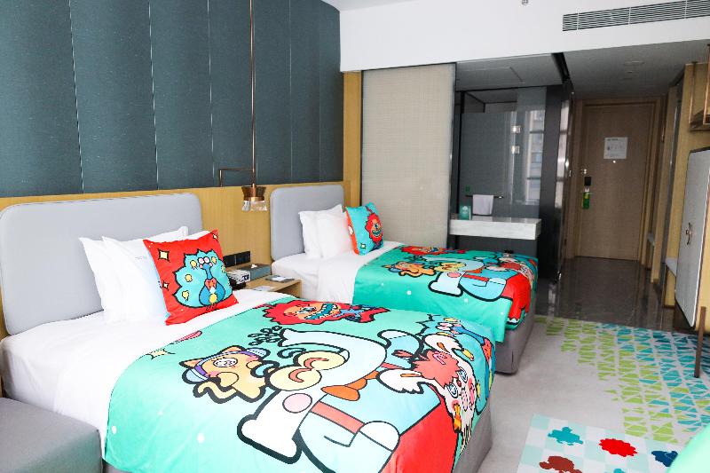 Holiday Inn Fuyang image