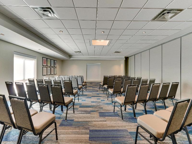 Holiday Inn Express and Suites Dawsonville