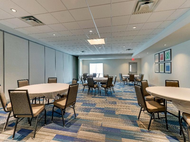 Holiday Inn Express and Suites Dawsonville image