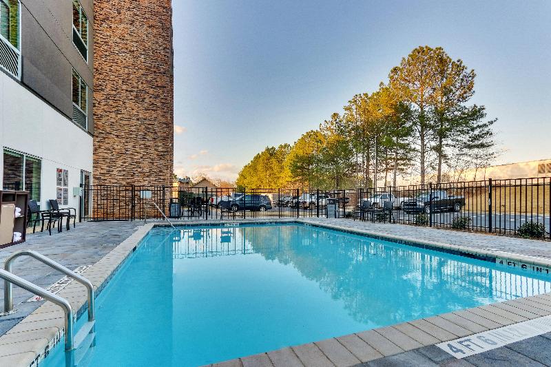 Holiday Inn Express and Suites Dawsonville image