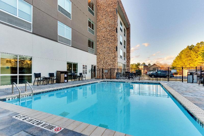 Holiday Inn Express and Suites Dawsonville image