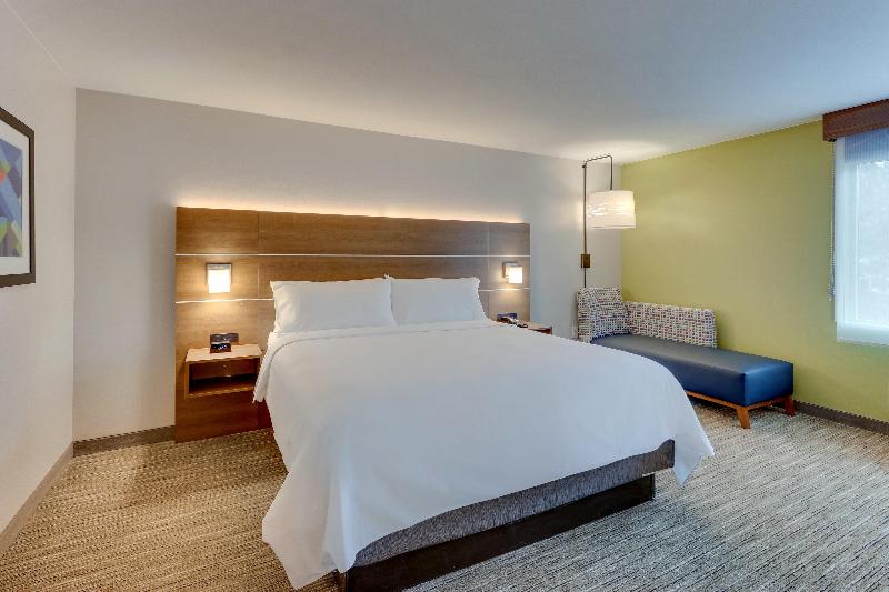Holiday Inn Express and Suites Dawsonville image