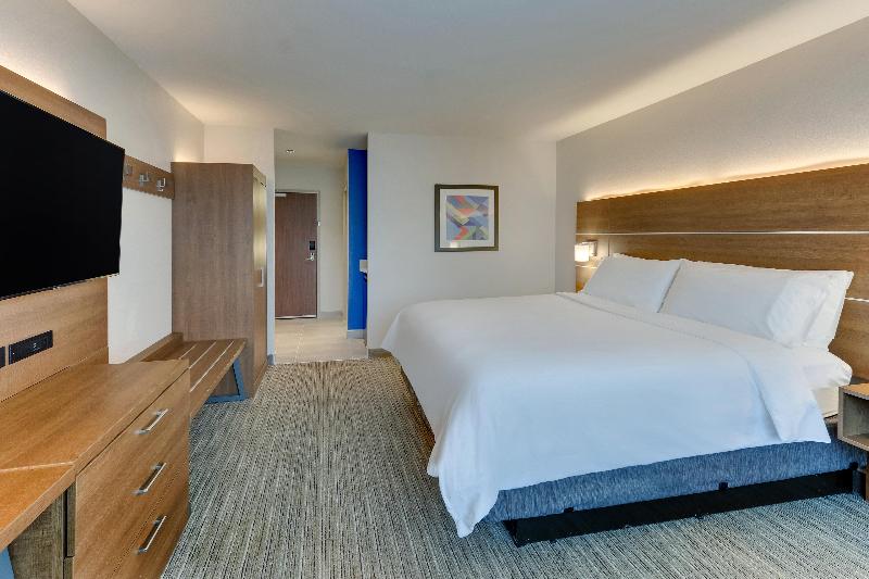 Holiday Inn Express and Suites Dawsonville image