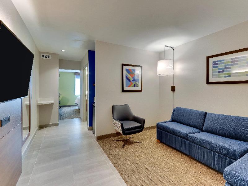 Holiday Inn Express and Suites Dawsonville image