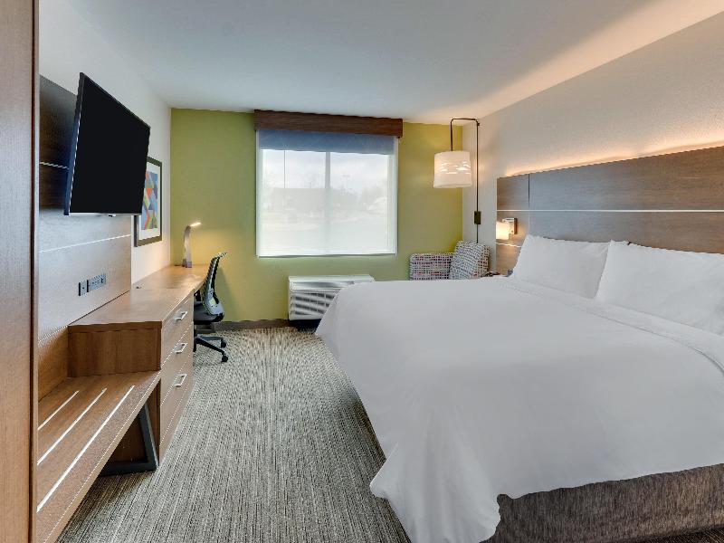 Holiday Inn Express and Suites Dawsonville image