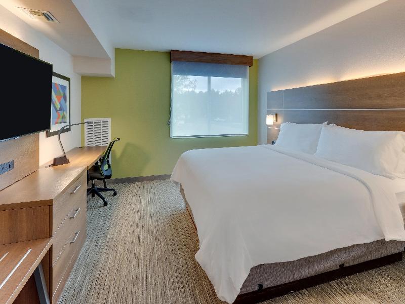 Holiday Inn Express and Suites Dawsonville image