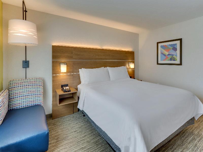 Holiday Inn Express and Suites Dawsonville image