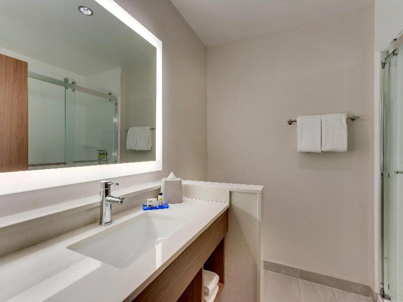 Holiday Inn Express and Suites Dawsonville image
