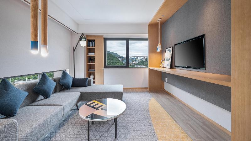 Holiday Inn Tongren Wanshan image