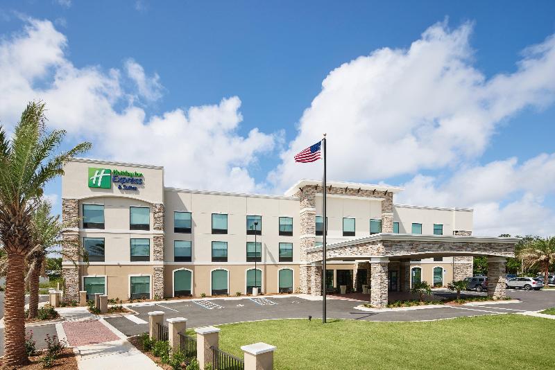 Holiday Inn Express Gulf Breeze Pensacola Area image
