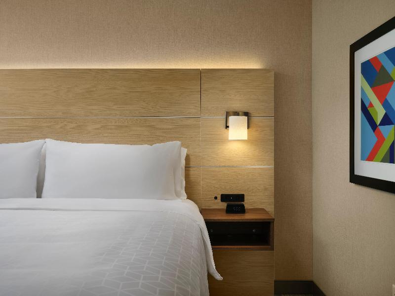Holiday Inn Express & Suites Lockport image