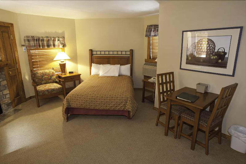 Highland House image