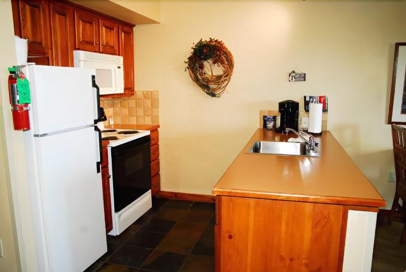 Highland House image