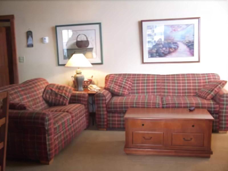 Highland House image