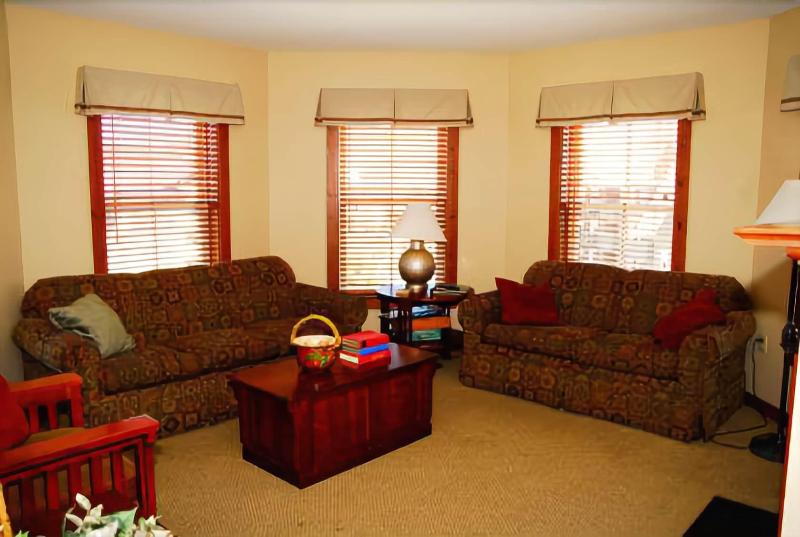 Highland House image