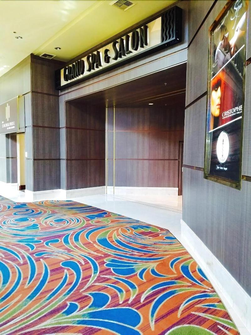 Abz Signature Deluxe Suites image