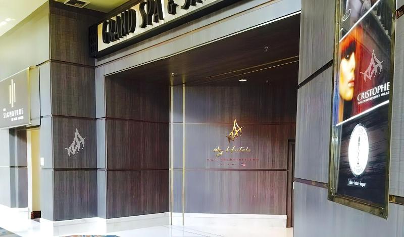 Abz Signature Deluxe Suites image