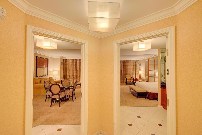 Abz Signature Deluxe Suites photo 11