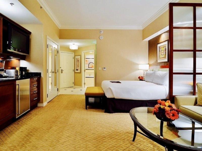 Abz Signature Deluxe Suites image
