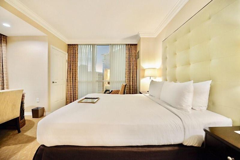 Abz Signature Deluxe Suites image