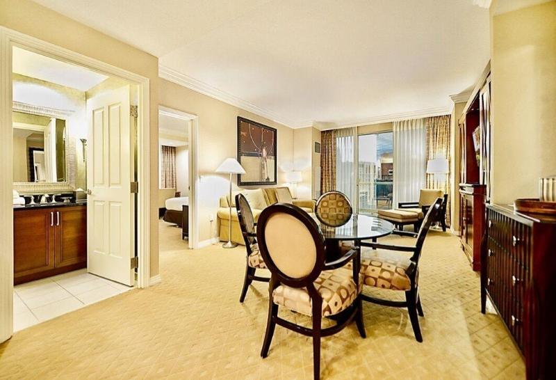 Abz Signature Deluxe Suites image