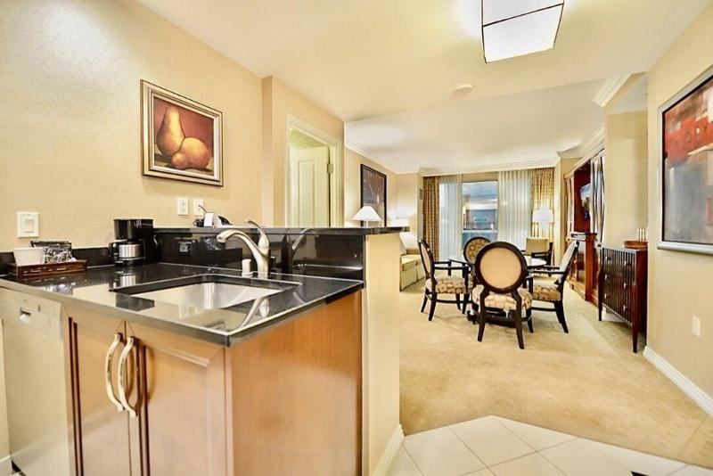Abz Signature Deluxe Suites image