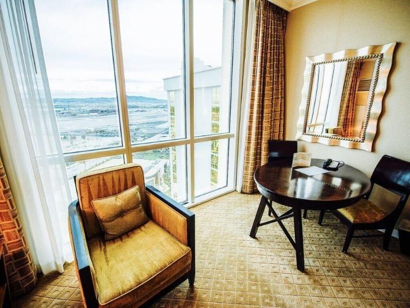 Abz Signature Deluxe Suites image