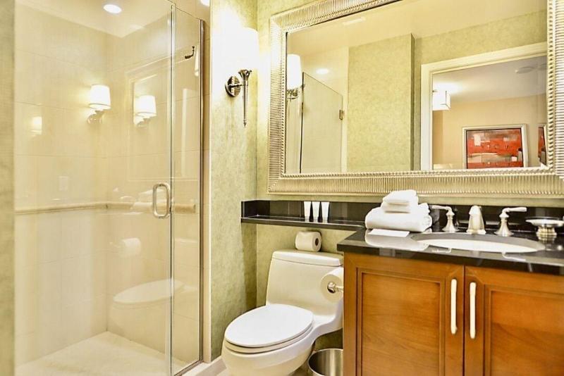 Abz Signature Deluxe Suites image