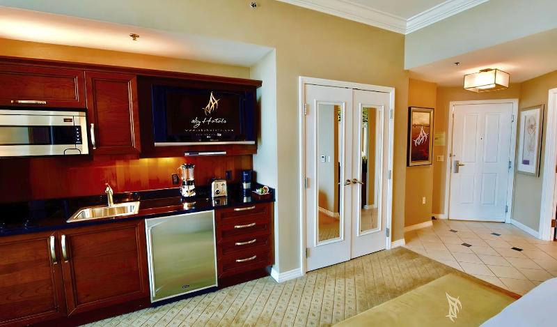 Abz Signature Deluxe Suites image