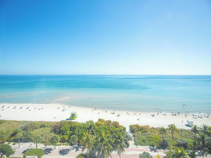 Girasole Apartments image