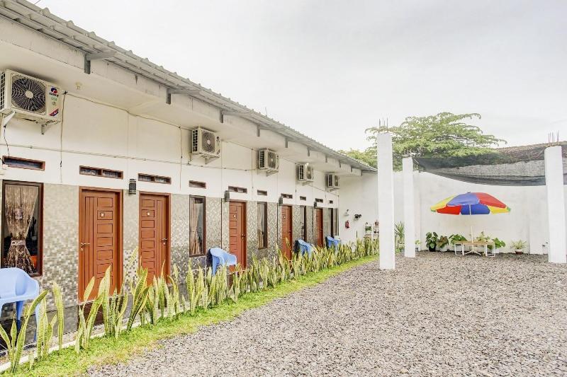 90124 Oemah Ratu Hostel Syariah image