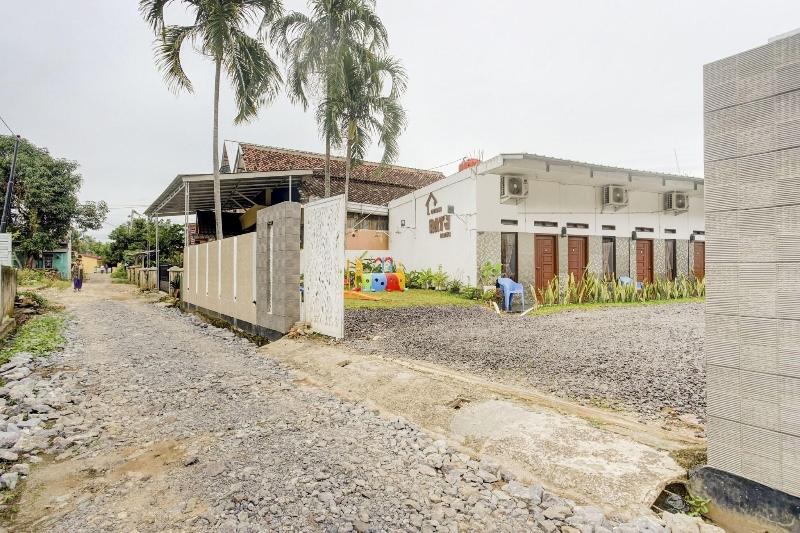 90124 Oemah Ratu Hostel Syariah image