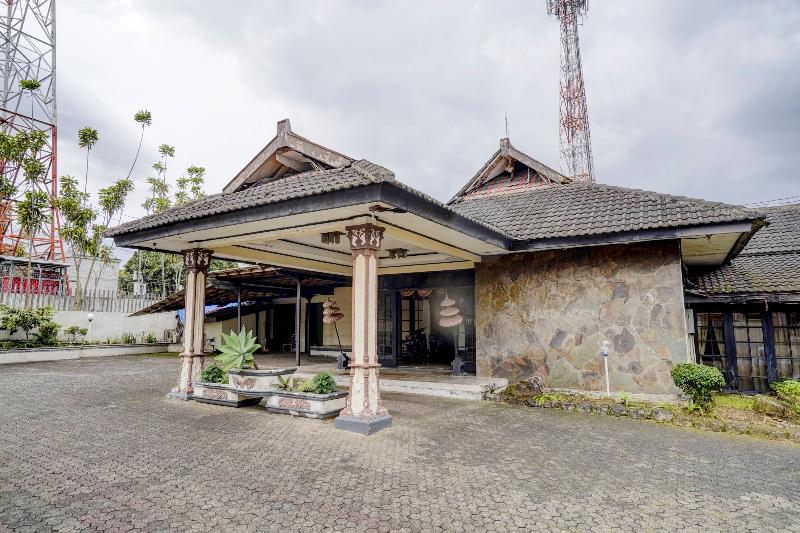 90127 Hotel Mataram Cianjur