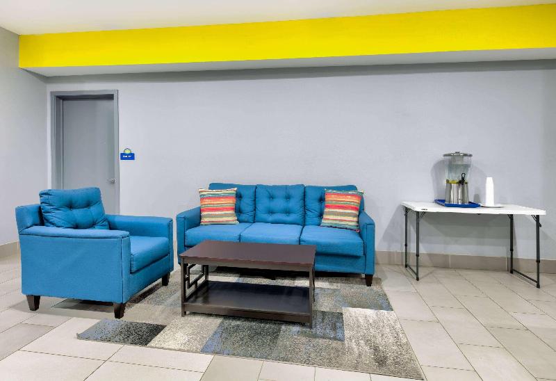 Days Inn by Wyndham Zachary LA image