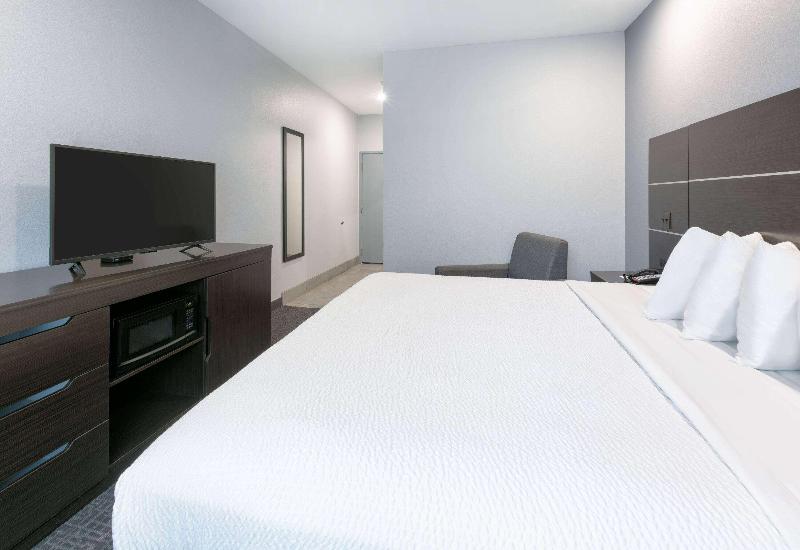 Days Inn by Wyndham Zachary LA image