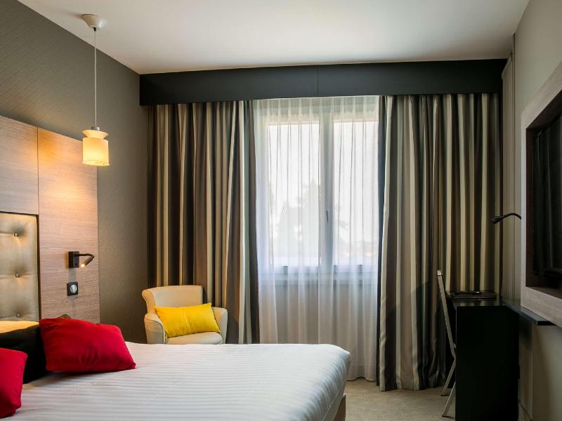 Logis Hotel Restaurant Spa Le Rabelais image