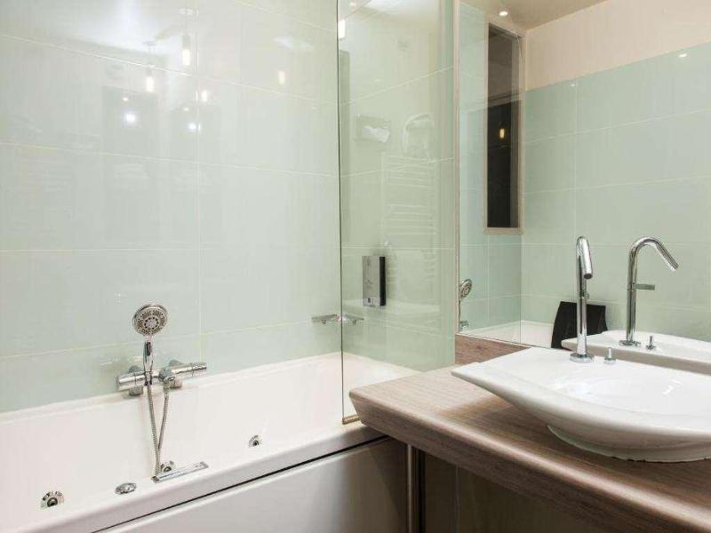Logis Hotel Restaurant Spa Le Rabelais image