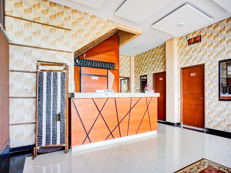 Hotel O Sean'S Residence Mansyur Near USU image