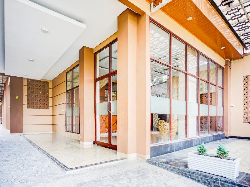 Hotel O Sean'S Residence Mansyur Near USU image