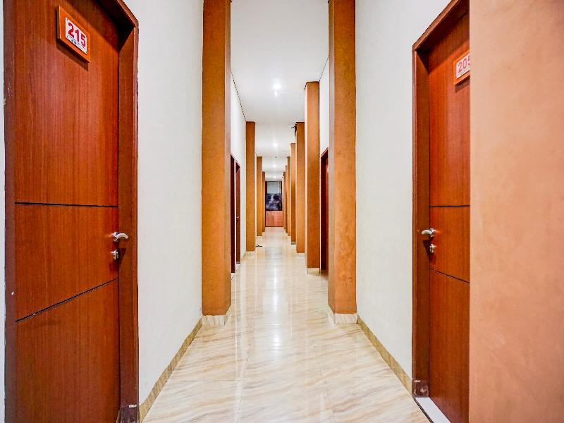 Hotel O Sean'S Residence Mansyur Near USU image